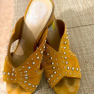 VINCE CAMUTO Women Shoes Slip On